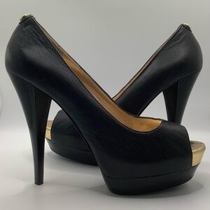 💛 MICHAEL KORS💛 Pressely Platform Leather Pump